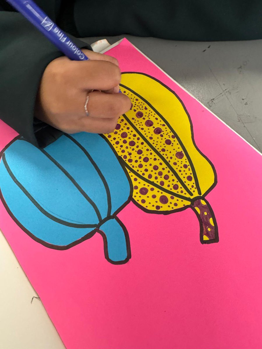 Jess_LBK's tweet image. It’s that time of year again for art scholars in year 7 @BrookMeadAcad #yayoiKusama #workhard