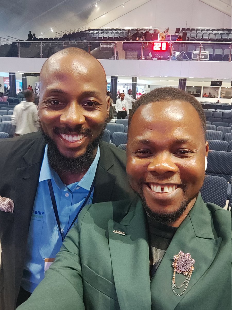 iuchekeyz's tweet photo. My Special appreciation to my Role model @PGeeman for this opportunity, thank you for this expeence at the @exponencial Conference, thank you the @elevationn this intelligent Fire 🔥 will continue to Burn ❤️‍🔥❤️‍🔥❤️‍🔥 https://t.co/Z5CAPRrzUU