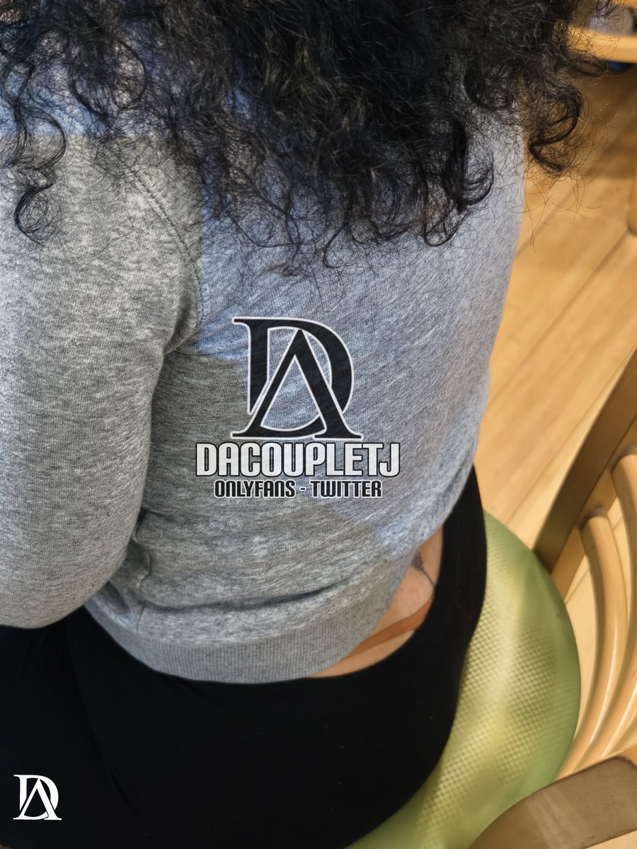 Me encanta que siempre anda enseñando😈
<a href="/DacoupleTj/">𝔻𝕒𝕔𝕠𝕦𝕡𝕝𝕖𝕋𝕛👽✌🏼®</a> 👏🏻👏🏻