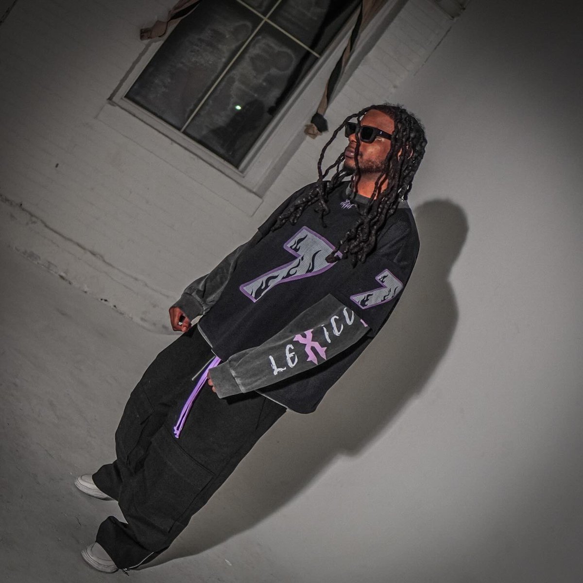 DesignedByRyan's tweet image. F/W 25 LXCNCLO

Layered football jersey, maximum cargos, satin black X shades