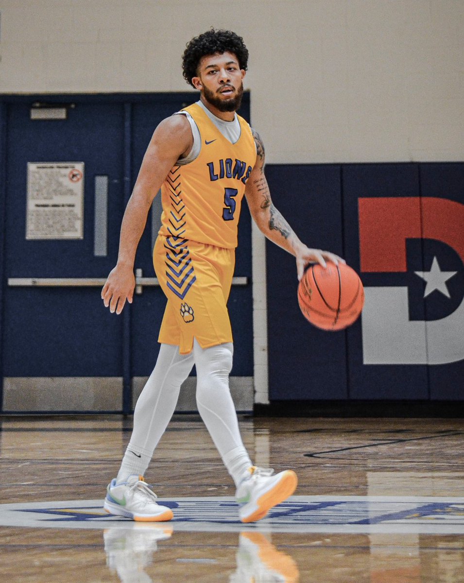 5'10 / 170lbs PG - 3 Yrs Of Eligibility 
Started journey at ETBU 22'-23' , transferred to Mountain View College 23'-24'. Currently, taking a year off from competition to focus on enhancing skills and physical conditioning 

Film - youtu.be/-IM2KcRBImY?si…

"Just one opportunity"
