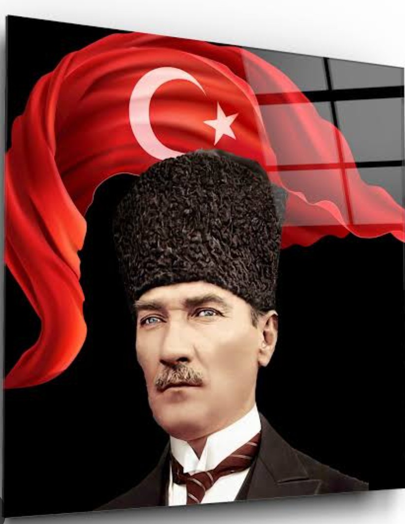 Seni Ne gönlümüzden, Ne de dilimizden düşüreceğiz.
Tek ve ebedi Başkomutan
Mareşal Gazi
MUSTAFA KEMAL ATATÜRK 🇹🇷
