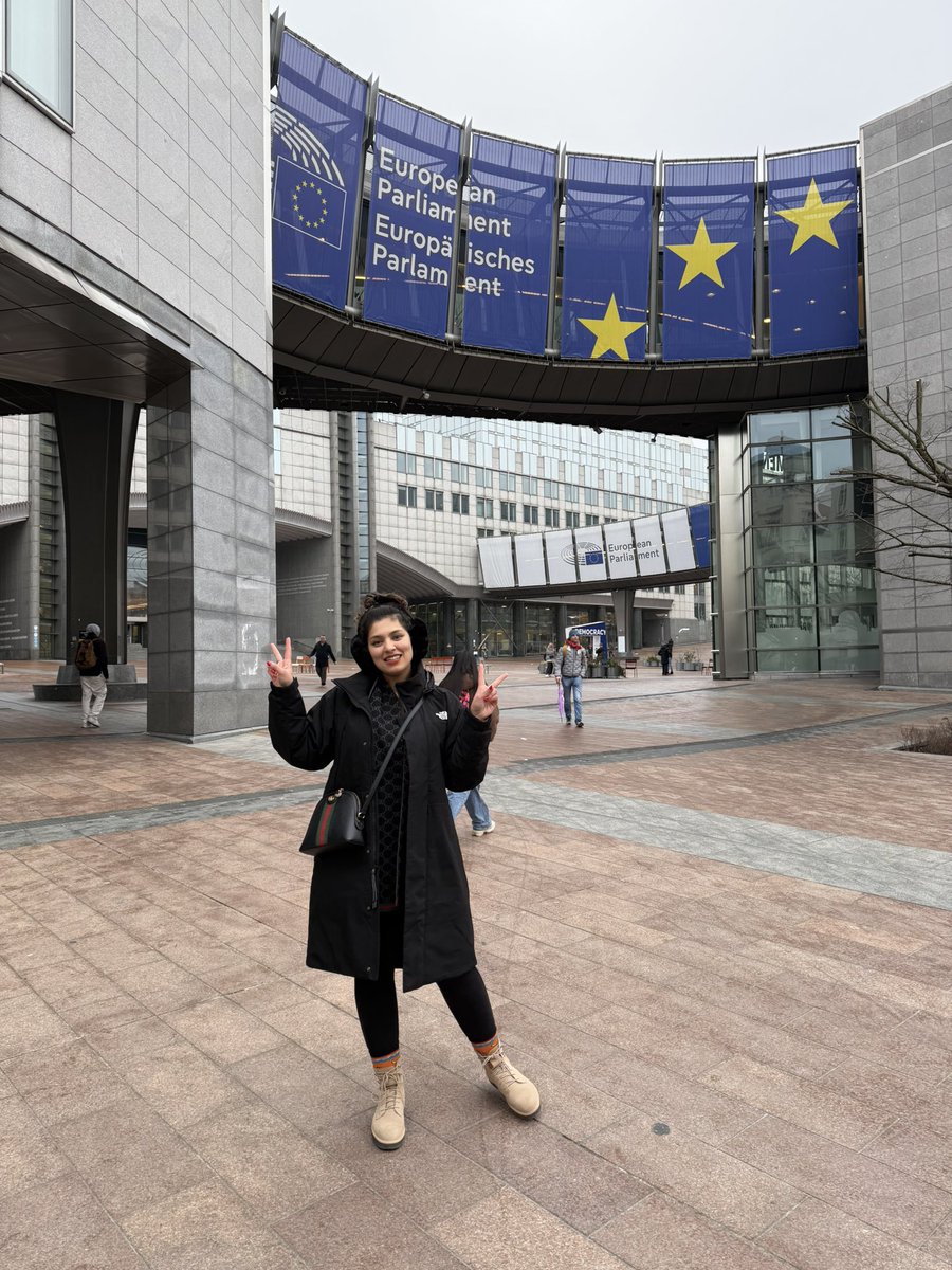 Intifar Chowdhury (@intifar2210) on Twitter photo had a terrific time in Brussels meeting the Youth Researchers‘ Network at the <a href="/EPDeu/">EPD - European Partnership for Democracy</a> and visiting <a href="/FEPS_Europe/">FEPS</a> and
<a href="/EU_Commission/">European Commission</a> 💁🏻♀️🏛️ 🗳️ ❄️
<a href="/Flinders/">Flinders University</a> had a terrific time in Brussels meeting the Youth Researchers‘ Network at the <a href="/EPDeu/">EPD - European Partnership for Democracy</a> and visiting <a href="/FEPS_Europe/">FEPS</a> and
<a href="/EU_Commission/">European Commission</a> 💁🏻♀️🏛️ 🗳️ ❄️
<a href="/Flinders/">Flinders University</a>