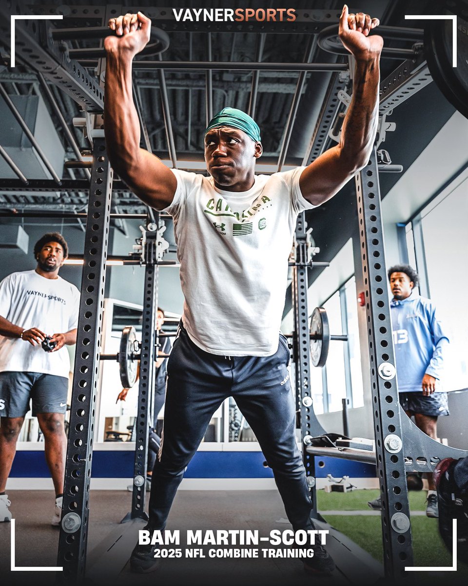 From The University of South Carolina… <a href="/BamScott22/">Bam Martin-Scott</a> 🆚

#VaynerSports #NFL