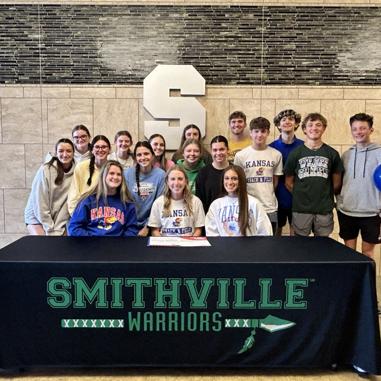 Smithville's own Naomi Hunter signed with Kansas University today to run both Cross Country and Track and Field for the Jayhawks! We are excited to see what she can do in the BIG 12! Congratulations Naomi!