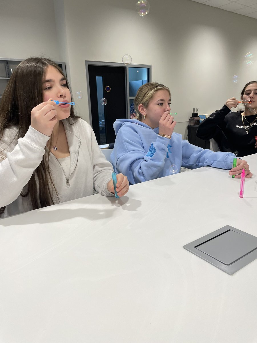 Roma Bajaj Kohli presented a Stress Management Workshop to the Lyndhurst Middle School Wonder Girls! The Wonder Girls practiced belly breathing with bubbles. The organization challenge relieves stress by refocusing the mind.