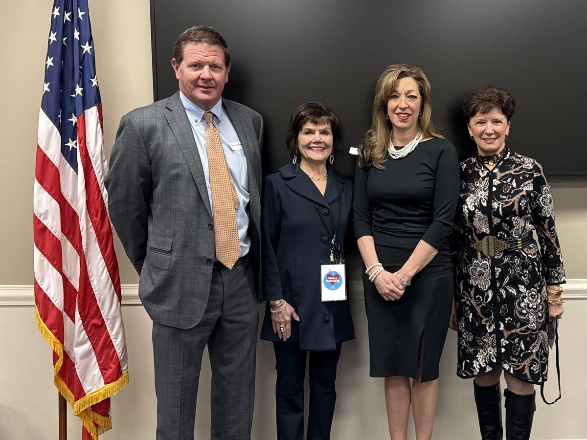 Planters Bank tweet media