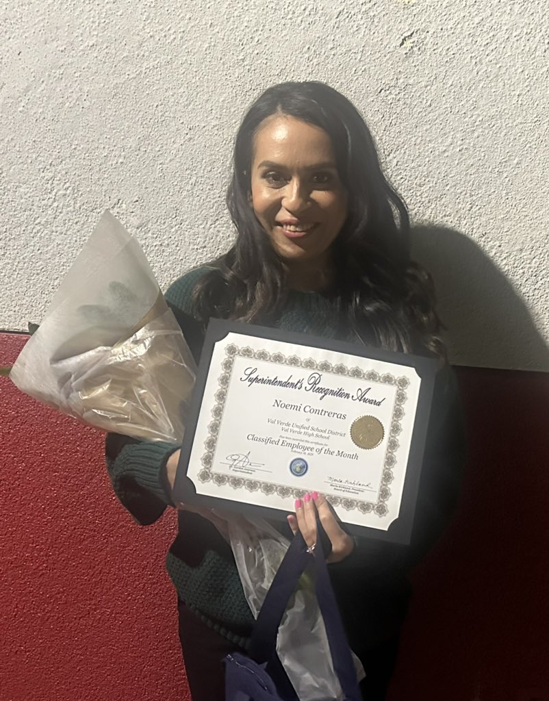 Congratulations to our February Superintendent Award recipients.  VVHS student, Wendy Perez.  VVA student, Emma Rodriguez.  VVUSD Classified Employee of the Month, Noemi Contreras. 👏🏽👏🏽👏🏽