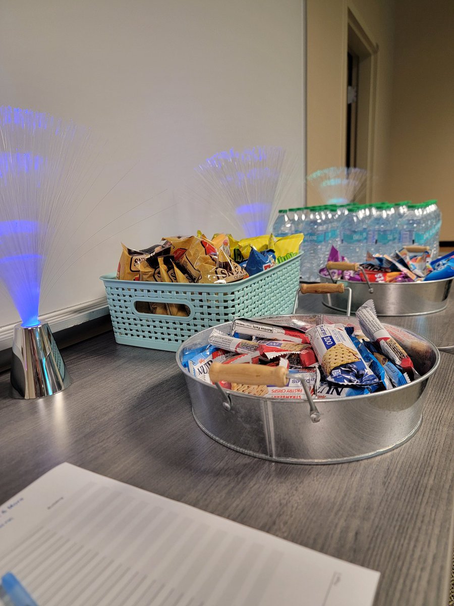 Amber Hinkel tweet media