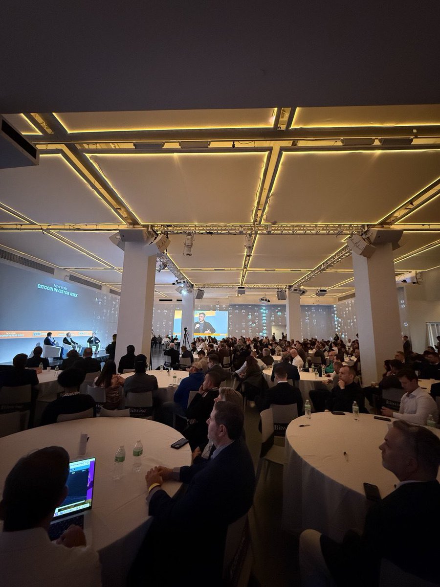 Blockstream's tweet photo. Standing room only at Bitcoin Investor Week in NYC! 🚀

Our CIO @macrocrunch and CEO @adam3us joined @APompliano for a packed panel discussion on Bitcoin’s institutional adoption, financial infrastructure, and what’s ahead.

Big ideas, big audience.

Bitcoin’s future is bright. https://t.co/7o5RosS52Z