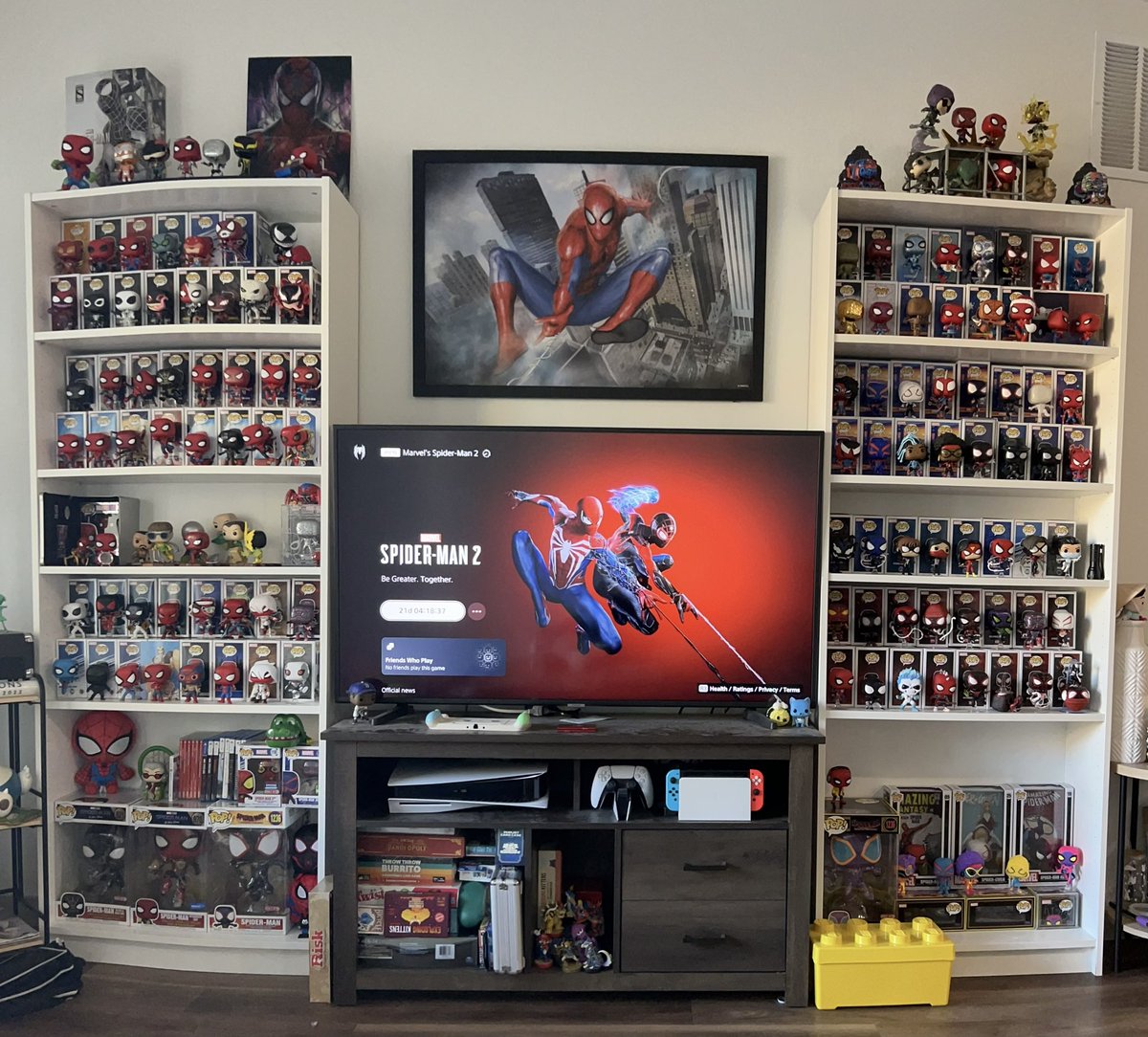 anAsiaNERD's tweet image. I guess I like Spider-man