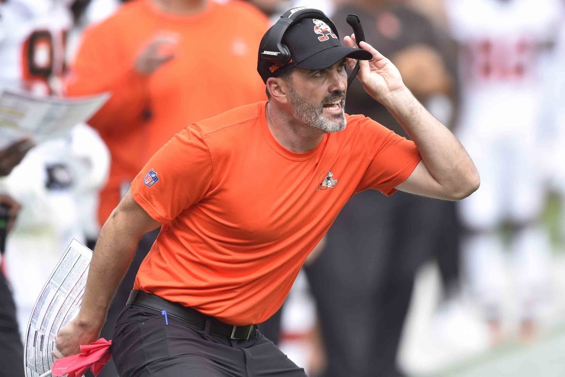 PolymarketBlitz's tweet image. 𝐁𝐑𝐄𝐀𝐊𝐈𝐍𝐆 𝐑𝐔𝐌𝐎𝐑:
Sources around the league believe that Kevin Stefanski is "infatuated" with QB Shedeur Sanders. 

The HC loves his ability to play "within structure".