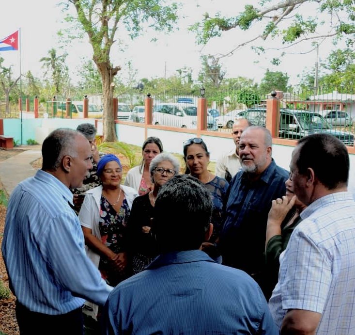 🇨🇺 Junto al Primer Ministro, <a href="/MMarreroCruz/">Manuel Marrero Cruz</a>, estuvimos este miércoles en el Hogar de Ancianos "Fidel Labrador García", en el municipio de #Artemisa.
Aquí se inició en el 2024 un mantenimiento constructivo integral con el propósito de mejorar las condiciones de vida de los abuelos.