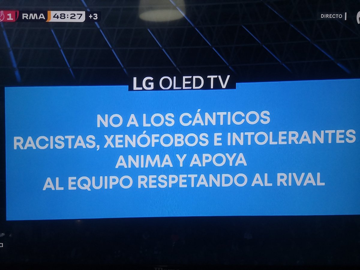 FonsiLoaiza's tweet image. Hoy han aplicado el protocolo contra el racismo y la intolerancia por insultos de la afición vasca de la Real Sociedad a Raúl Asencio del Real Madrid, que sigue imputado por presunta pornografía infantil. Surrealista.