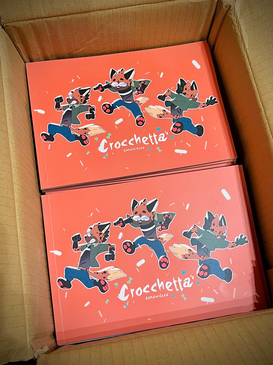 My artbook is back in stock! If you missed out on getting a copy before, now is your chance to grab one. 

Check link in bio!