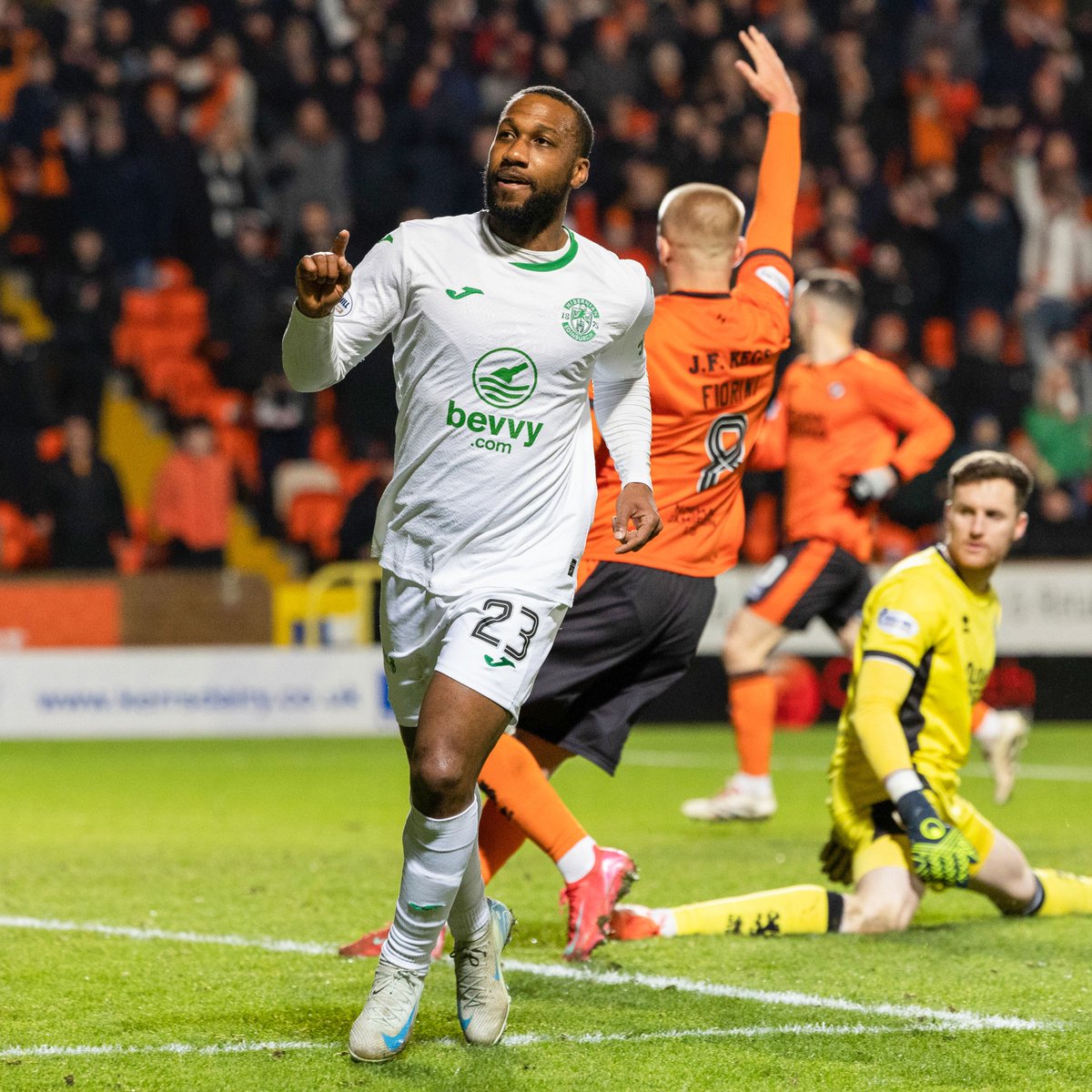 That's 𝟏𝟒 unbeaten for Hibernian FC.