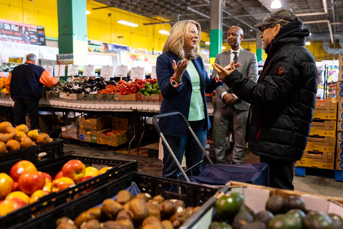 MaritStiles's tweet photo. As Premier, I will deliver a Monthly Grocery Rebate program that puts money back in your pocket and helps offset soaring grocery costs. And I'll hold big box CEOs accountable with a Consumer Watchdog. 

Together, we can help Ontarians fight rising costs and afford the essentials. #ONyourside #ONpoli