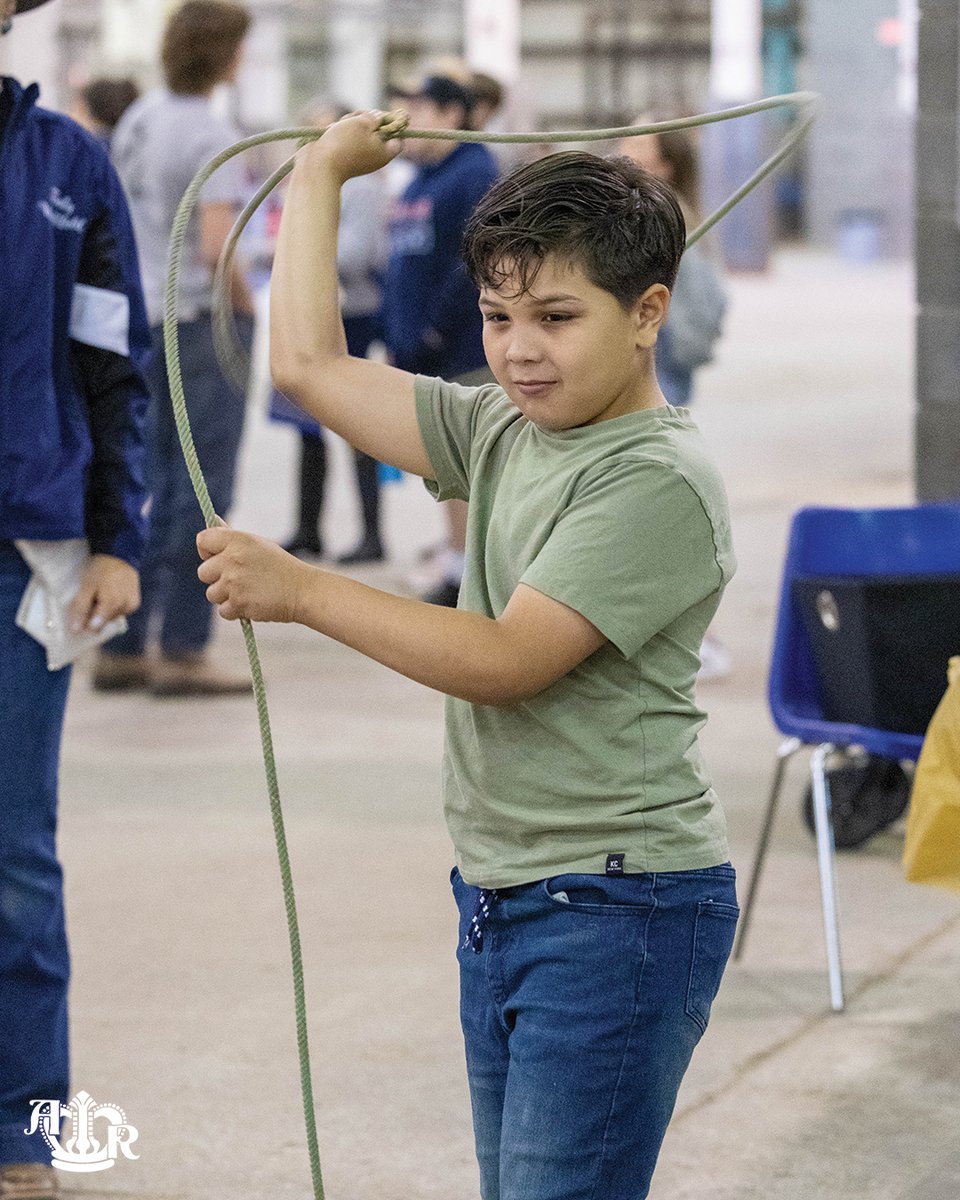 Be part of the FUN 🌟 Volunteer at Field Trip on April 22-24 and help KC-area elementary students explore the fun and science of agriculture. From hands-on exhibits to the thrill of the Youth Rodeo, you’ll make a lasting impact while having a blast! 

🔗 bit.ly/AmericanRoyalV…