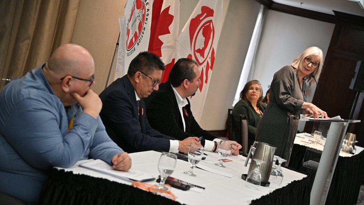 Today, the Chiefs of Ontario, Nishnawbe Aski Nation and Canada signed a landmark $8.5 billion agreement to reform the First Nations Child and Family Services Program in Ontario.

Read the full press release here: canada.ca/en/indigenous-…