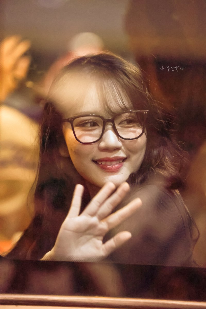 chocofy's tweet photo. 🤓👓👓🤓 https://t.co/aK6mnT3M0i