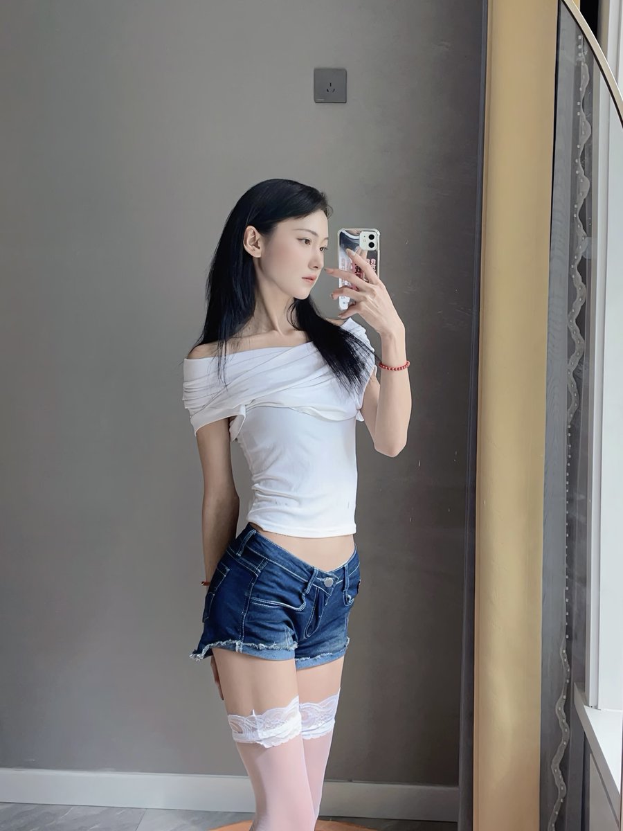 脖子上的颈纹 是币圈妄图勒s我的证据