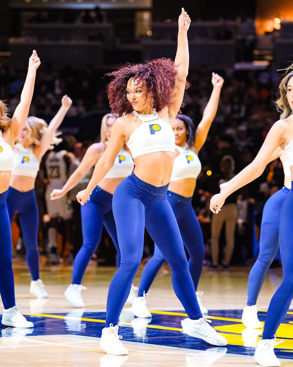 Pacemates's tweet image. wrapped up wednesday with a #PacersWin 🎁