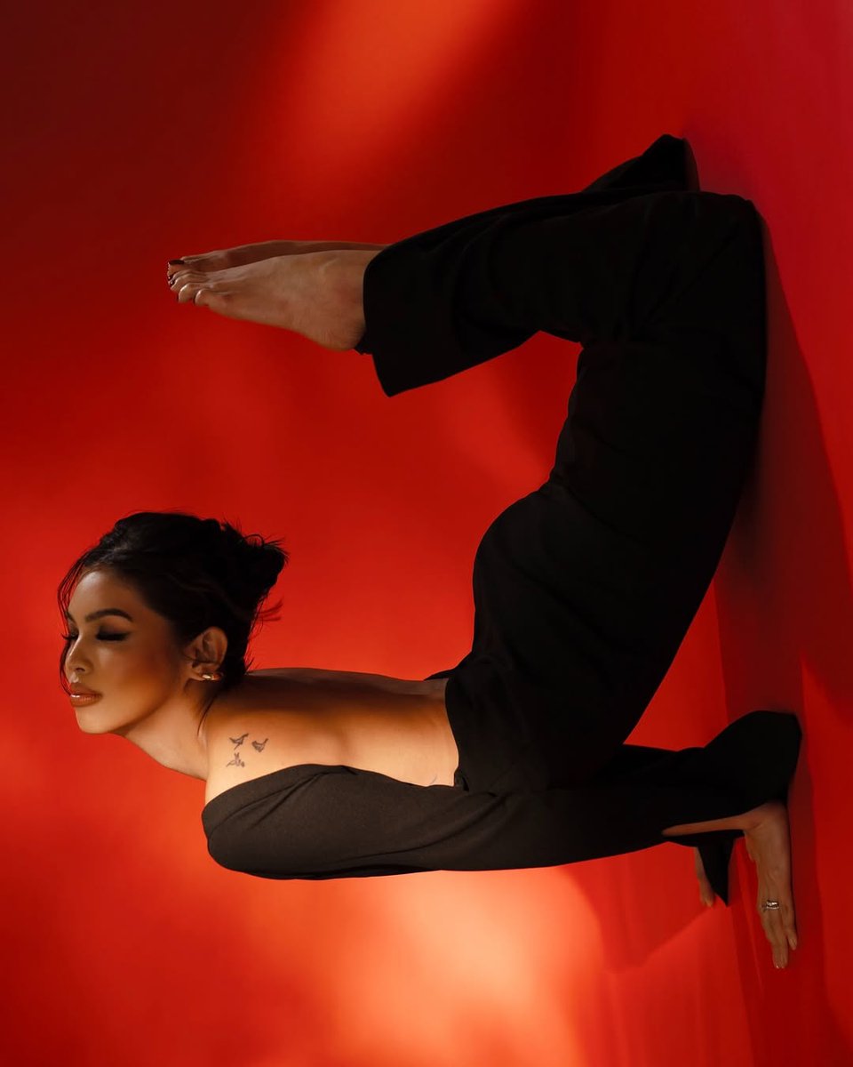 NewsKoPH's tweet image. NAG-FLEX ng wankata si Maine Mendoza sa kanyang latest viral photos sa IG.

"Pisces szn ♓️," sey niya sa post.

📸 IG/ @mainedcm

Sundan: newsko.com.ph