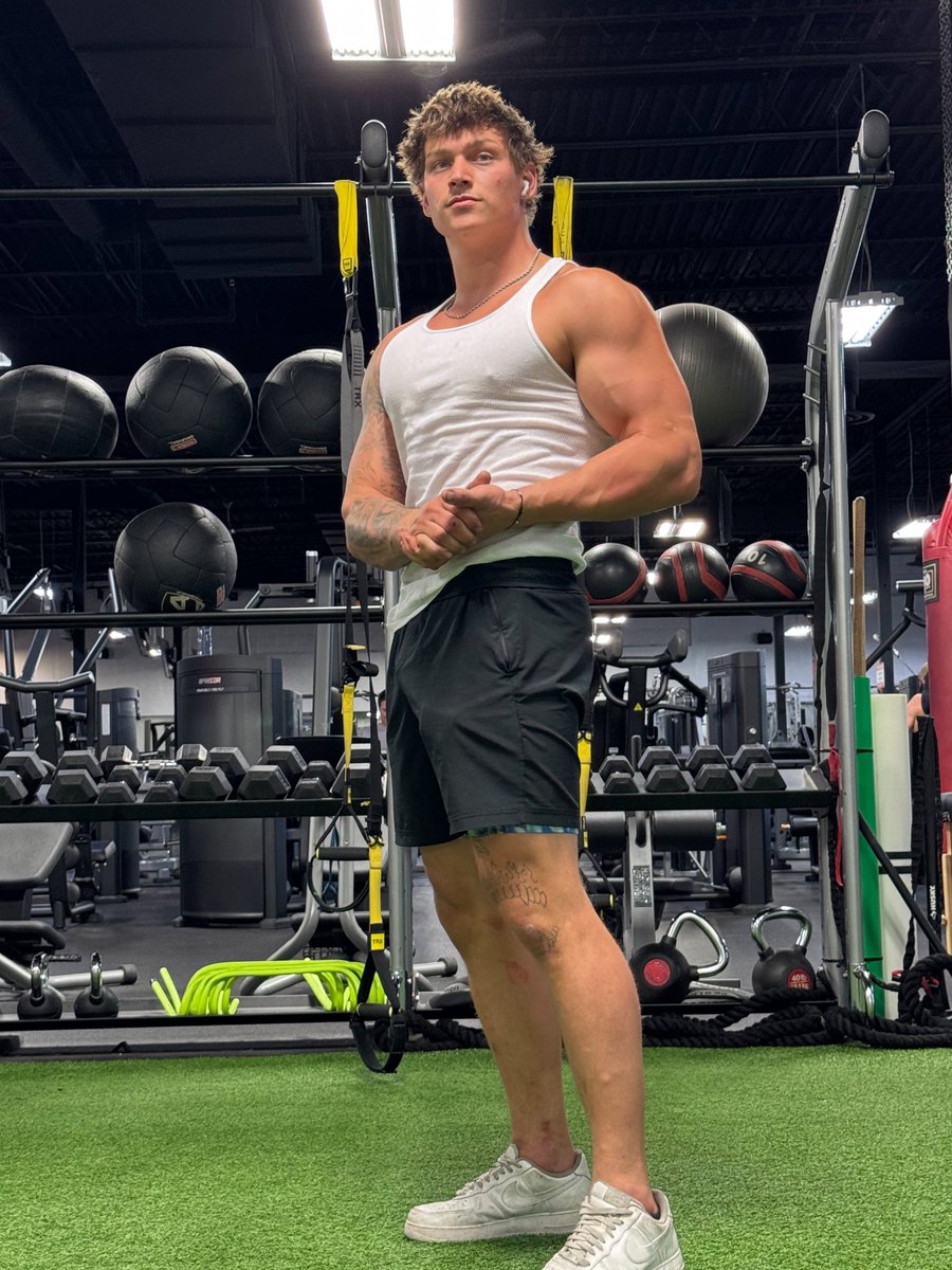 Think I could lift you?