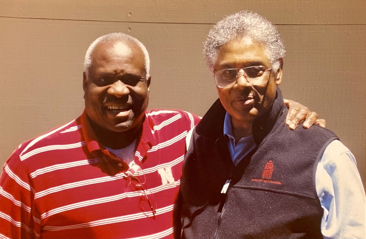 MarkPaoletta's tweet image. 🧵Thank you @realdonaldtrump for honoring American heroes and close friends Justice Clarence Thomas &amp;amp; Professor Thomas Sowell during Black History Month. Below are some books/films to learn more about the inspiring lives of these two patriots.