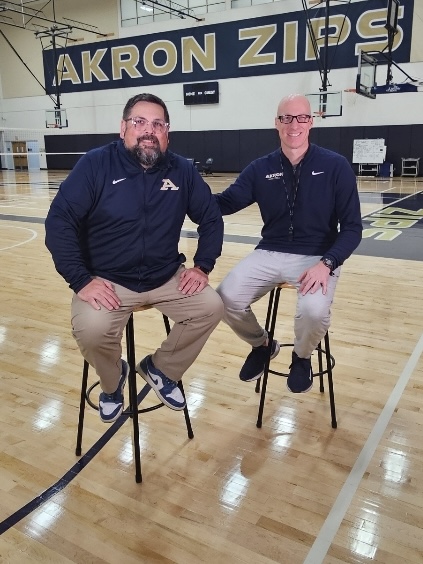 jacobmfarrar's tweet image. Not just your ordinary return guest on Zips Nation Insider. It was so great to catch up with @JohnGroce again, just before the big rivalry game on Friday.
This week's episode will drop tomorrow night.
@MoonMan330 @ZipsMBB