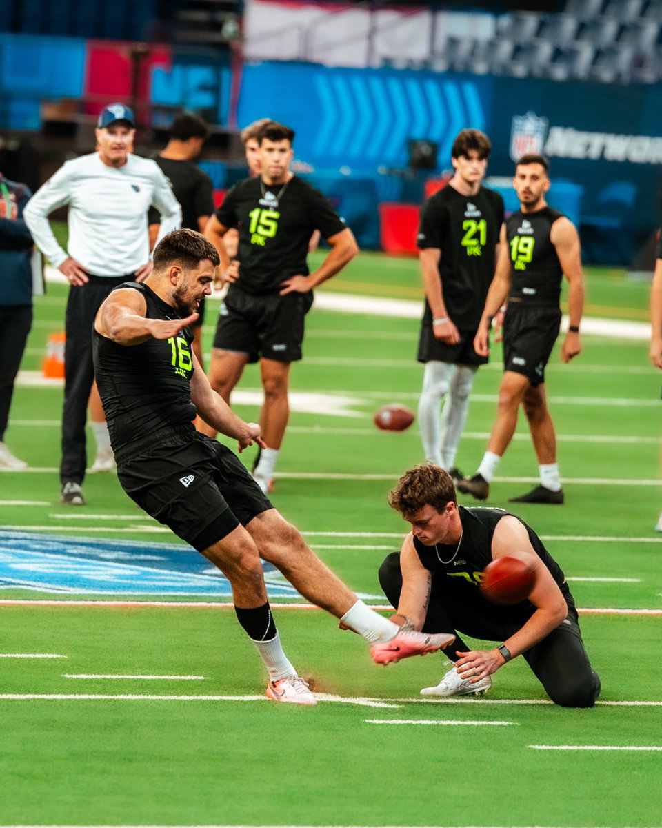 Minnesota Football (@gopherfootball) on Twitter photo The Serbian Hammer 🇷🇸 🔨 let it fly at today‘s NFL Combine Kicking Showcase! <a href="/dragan_serb8/">Dragan Kesich</a>
#RTB #SkiUMah #Gophers The Serbian Hammer 🇷🇸 🔨 let it fly at today‘s NFL Combine Kicking Showcase! <a href="/dragan_serb8/">Dragan Kesich</a>
#RTB #SkiUMah #Gophers