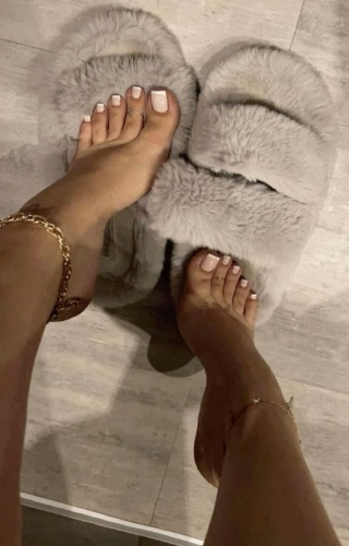 yasxmvn's tweet photo. I just received Pedicure from Lk via Throne. Thank you! https://t.co/jiZpOv2uts #Wishlist #Throne https://t.co/U3QQ6CDiV3