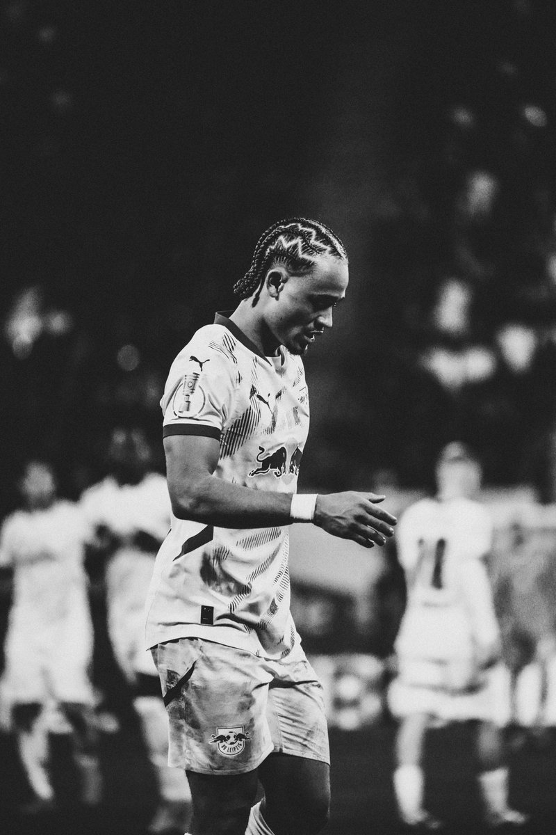 xavisimons's tweet image. 𝑶𝒏 𝒕𝒉𝒆 𝒉𝒖𝒏𝒕 👀🏆