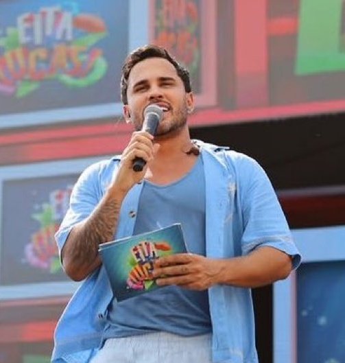 Raposa_SBTista's tweet photo. ⛱️ EITA, LUCAS!

  O Programa de Lucas Guimarães #EitaLucas irá estrear no sábado (08) às 14h no SBT.
O mesmo não substituirá o #CircoDoTiru que foi cancelado pela diretoria e deve exibir o último "episódio" neste sábado (01). https://t.co/JFP5bXfaeV