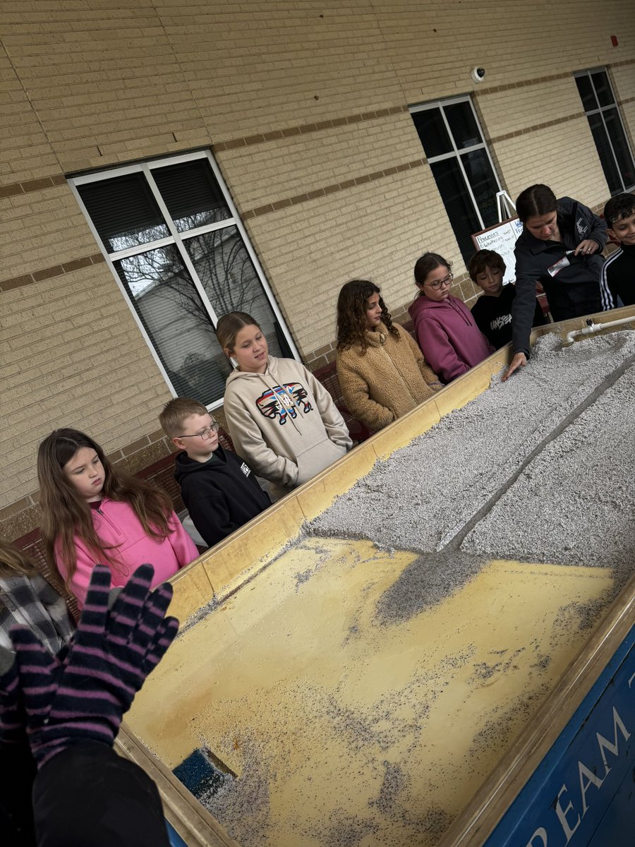 Stream trailer visited our 4th graders this week! Thank you to Jo Picken and the Montgomery County-Texas A&amp;M AgriLife Extension for presenting. <a href="/WillisSchools/">Willis ISD</a>