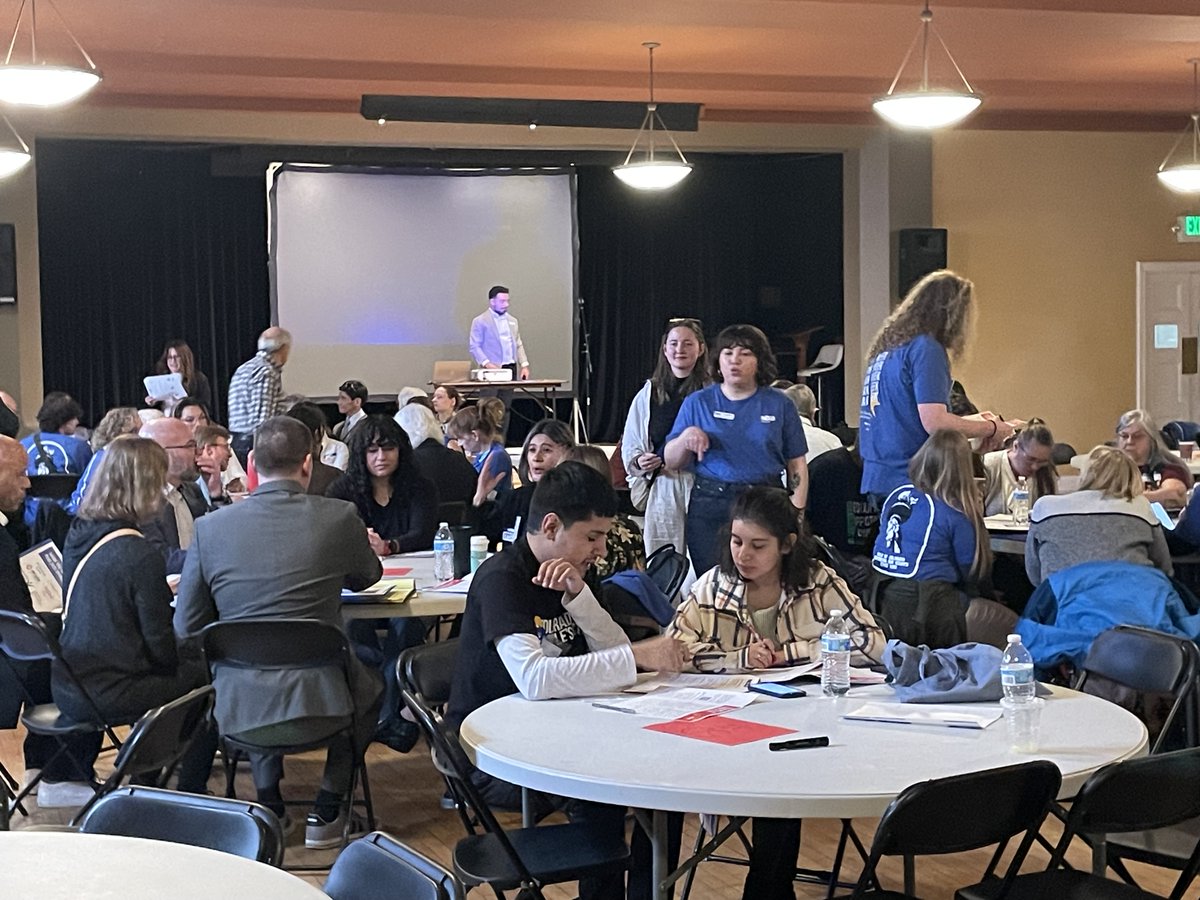 It was a busy day at the Capitol yesterday. Shoutout to Julian &amp; Isaiah who represented as Lobby Leads at <a href="/ACLUofColorado/">ACLU of Colorado</a>'s Lobby Day! They advocated for the Colorado Voting Rights Act and against HB25-1146 (juvenile detention bed increase). Civic engagement at its finest. #COleg