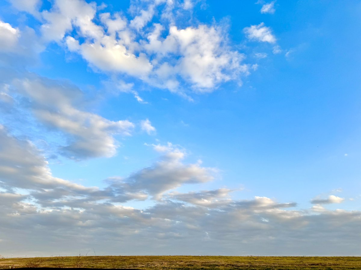 “The sky reminds us—no storm lasts forever. No matter how heavy the clouds, the sun is always waiting to shine again. Keep going. Brighter days are ahead. 
#Nature #Photography #Hope