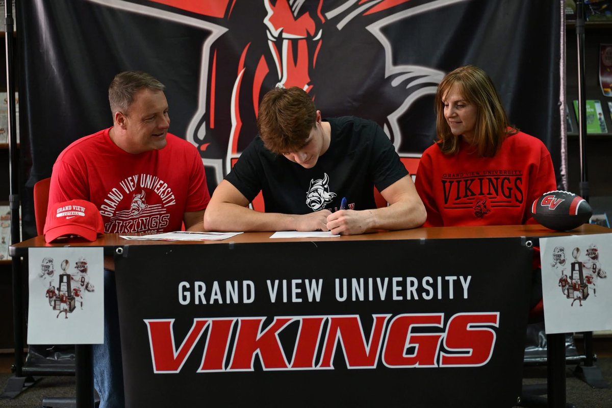 Can’t wait to be a Viking! 
<a href="/CoachEJGVU/">EJ Peterson</a> <a href="/KnockJordan/">Jordan Knock</a> <a href="/GVCoachJep/">Andy Jepson</a> <a href="/Coach_DutchOL/">Adam Dutcher</a>