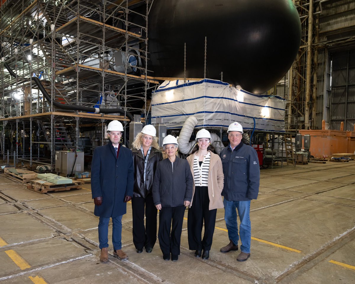 Electric Boat recently had the pleasure of hosting the Federal Reserve Bank of Boston at our #GrotonCT shipyard. President and CEO Susan Collins and her team met with <a href="/GDElectricBoat/">GD Electric Boat</a> leadership to gain a better understanding of our business and tour the facility. In addition to