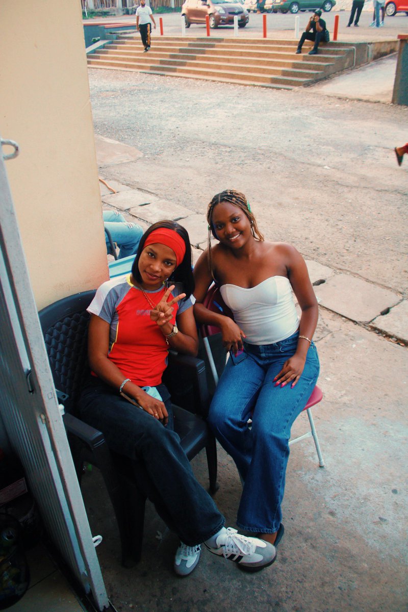 @KADIM_VINTAGE_SHOP_    LOC: BRUNEI KNUST CAMPUS