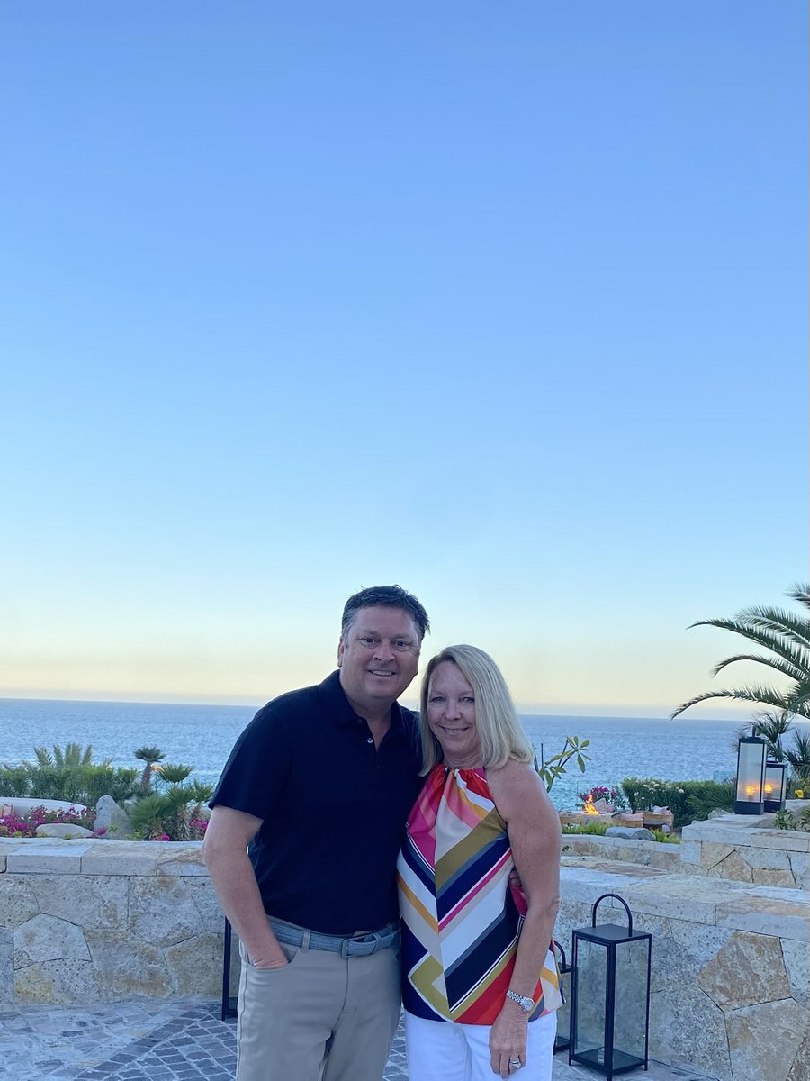 Buenos Tardes, Cabo.   We’ve missed you!   🏖️🥂🙌