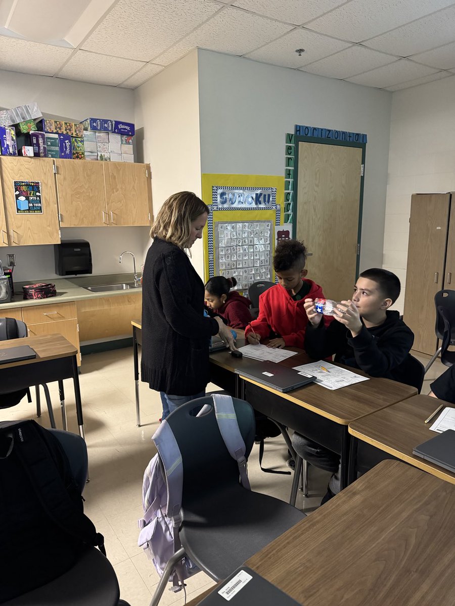 Lori Shaw tweet media