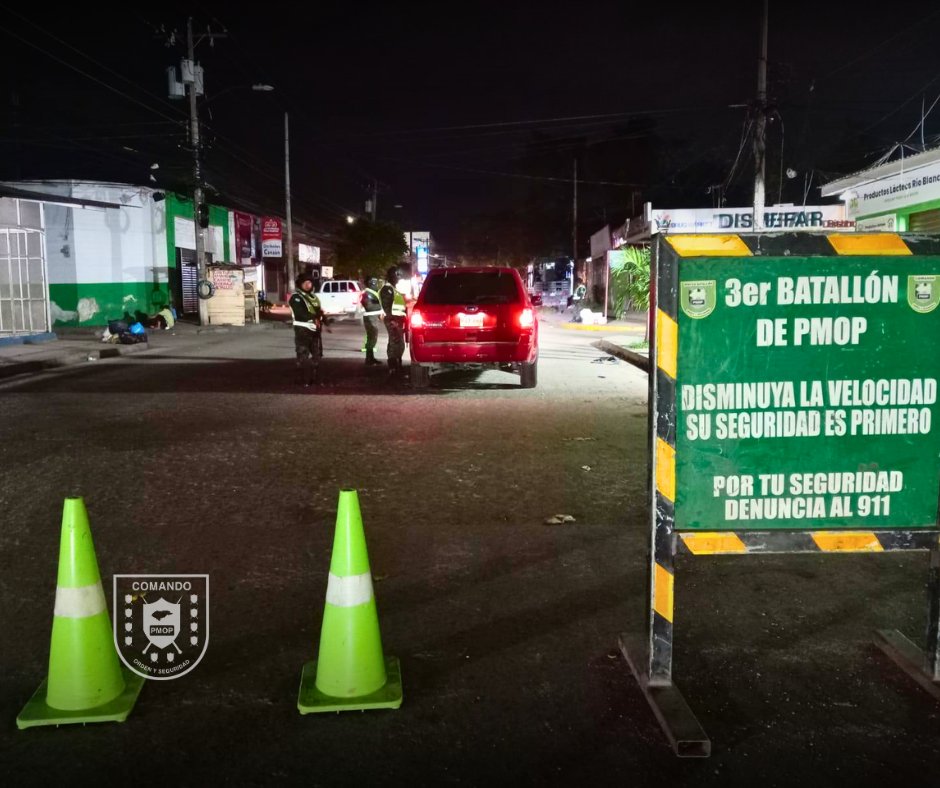 PMOPHN's tweet photo. 🚨 OPERACIONES DE SATURACIÓN EN CORTÉS
@FFAAHN @PMOPHN
📍 Barrio Dandi, SPS
🔹 Retén Móvil con inspecciones estratégicas.
🔹 Apoyo del equipo de Binomio Canino.
#OperacionesDeSaturación #9BPMOP #2BPMOP #3BPMOP #6BPMOP #1BCPMOP #200AñosDelEjércitoAlServicioDeLaPatria https://t.co/nlFCxaZaYN