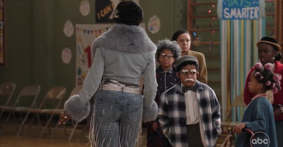 travisfromdabk_'s tweet image. Wait a minute, Barbara! #AbbottElementary