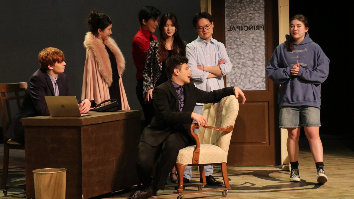 HTSRichmondHill's tweet image. Congrats to our Integrated Arts Program for putting on The Prom, a fabulous musical. 🪩

Over 100 Senior School students have been working together to put on this musical, which you won’t want to miss! 👏

Buy your tickets today: hubs.ly/Q038tgkd0.

#HTSRichmondHill #Drama