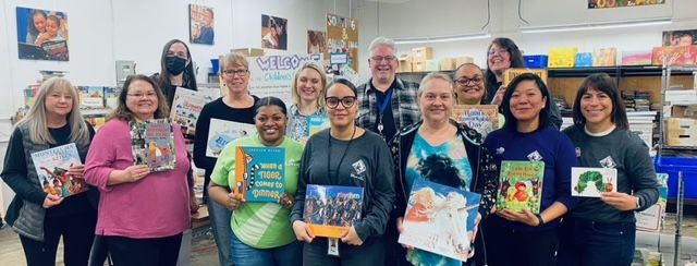 SMART Reading (@smartreadingor) on Twitter photo We’re already feeling nostalgic about the time we’ve shared at our old book bank warehouse.🥹 It was just a few weeks ago that we welcomed two volunteer book cleaning groups from <a href="/KPNorthwest/">Kaiser Permanente NW</a> that were amazing! We can’t wait to welcome our first volunteer groups in our new space! We’re already feeling nostalgic about the time we’ve shared at our old book bank warehouse.🥹 It was just a few weeks ago that we welcomed two volunteer book cleaning groups from <a href="/KPNorthwest/">Kaiser Permanente NW</a> that were amazing! We can’t wait to welcome our first volunteer groups in our new space!