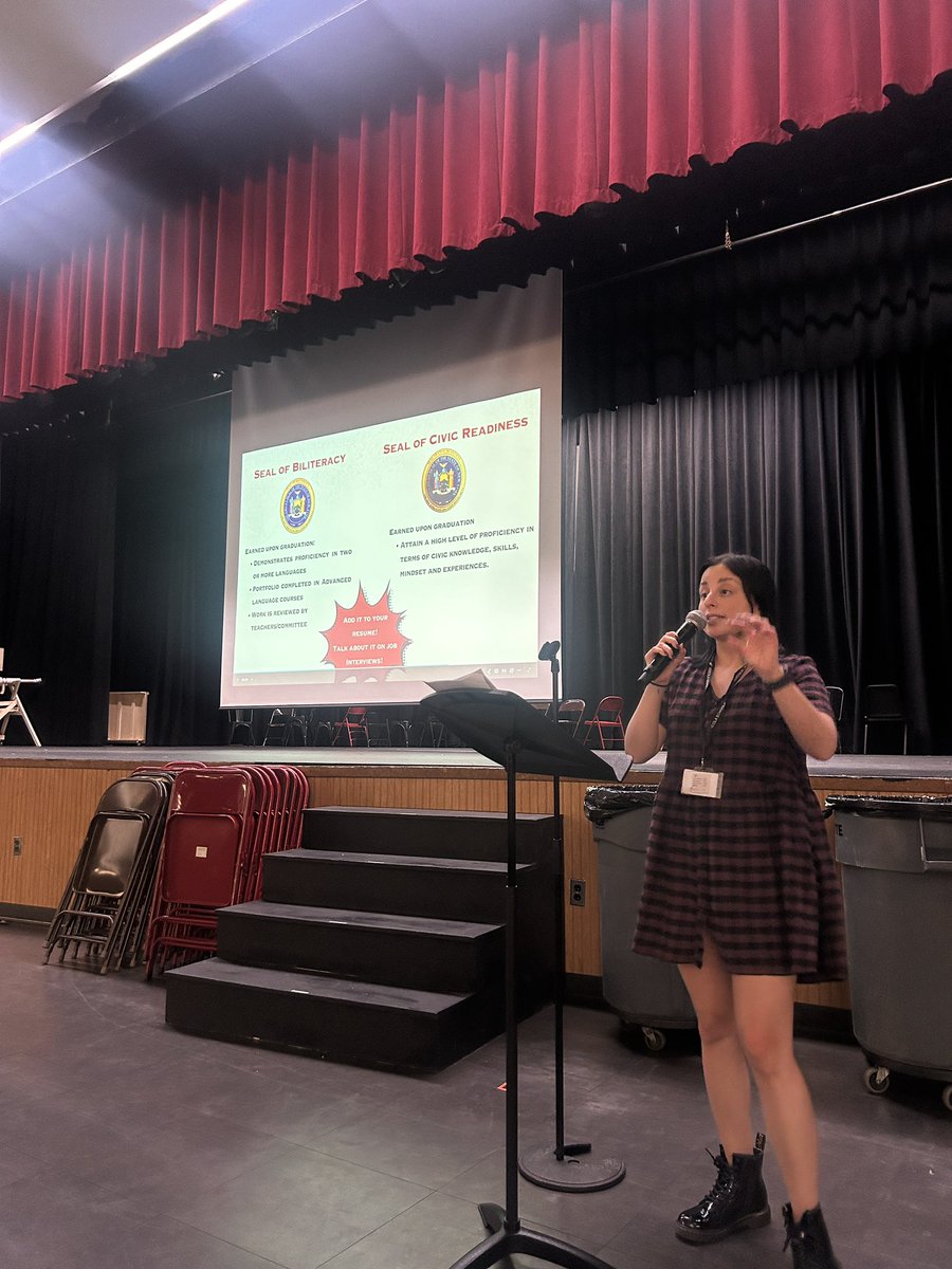 MineolaGuidance's tweet image. Ms. Bimonte, Ms. Lebowitz, & Ms. Ossa held a great presentation on the upcoming pathways for our current 10th learners. We look forward to tomorrow’s community gathering & sharing this with our MHS learners! #Pathways #Adelphi #EarlyCollegeProgram #Certifications #YouBelong