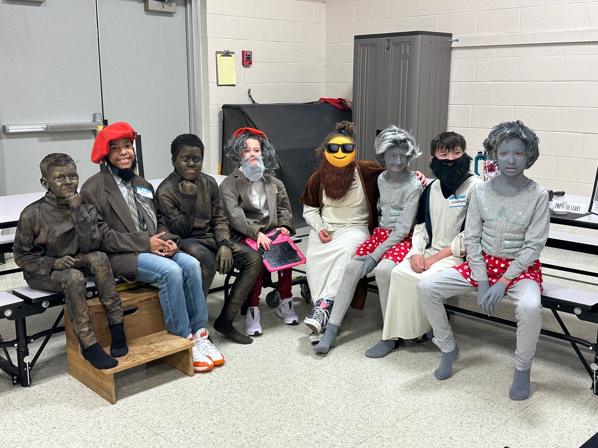 Katie Clark, M.Ed. (@mrskatieclark_) on Twitter photo So proud of this crew at the Talking Art Museum today! <a href="/MortonFRIENDS/">Sterling Morton Elementary</a> <a href="/shortartists/">MrsSpetrino</a> So proud of this crew at the Talking Art Museum today! <a href="/MortonFRIENDS/">Sterling Morton Elementary</a> <a href="/shortartists/">MrsSpetrino</a>