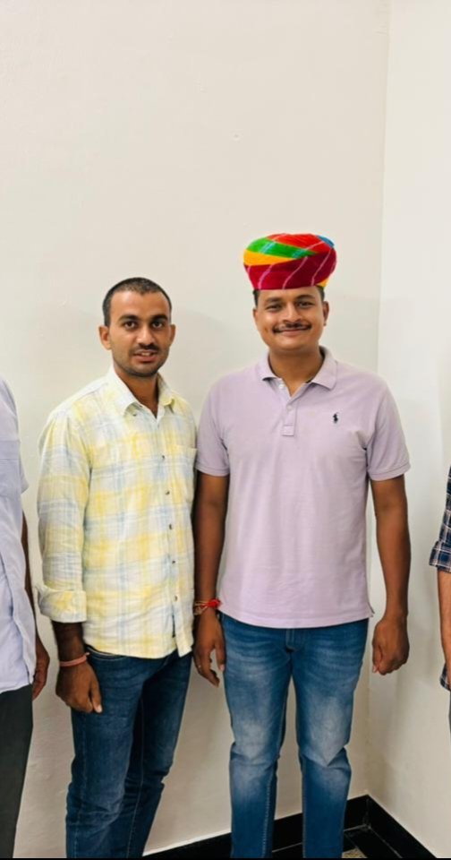 Richpal karwasra (@richpal_rj21) on Twitter photo राजस्थान विश्वविद्यालय में युवाओं की मजबूत आवाज छात्र नेता भाई शुभम रेवाड़ को जन्मदिन कि हार्दिक बधाई एवं शुभकामनाएं।
हम ईश्वर से आपके उज्जवल भविष्य एवं दीर्घायु की कामना करते हैं।
🎂🎂
<a href="/ShubhamRewar4U/">SHUBHAM REWAR</a> राजस्थान विश्वविद्यालय में युवाओं की मजबूत आवाज छात्र नेता भाई शुभम रेवाड़ को जन्मदिन कि हार्दिक बधाई एवं शुभकामनाएं।
हम ईश्वर से आपके उज्जवल भविष्य एवं दीर्घायु की कामना करते हैं।
🎂🎂
<a href="/ShubhamRewar4U/">SHUBHAM REWAR</a>