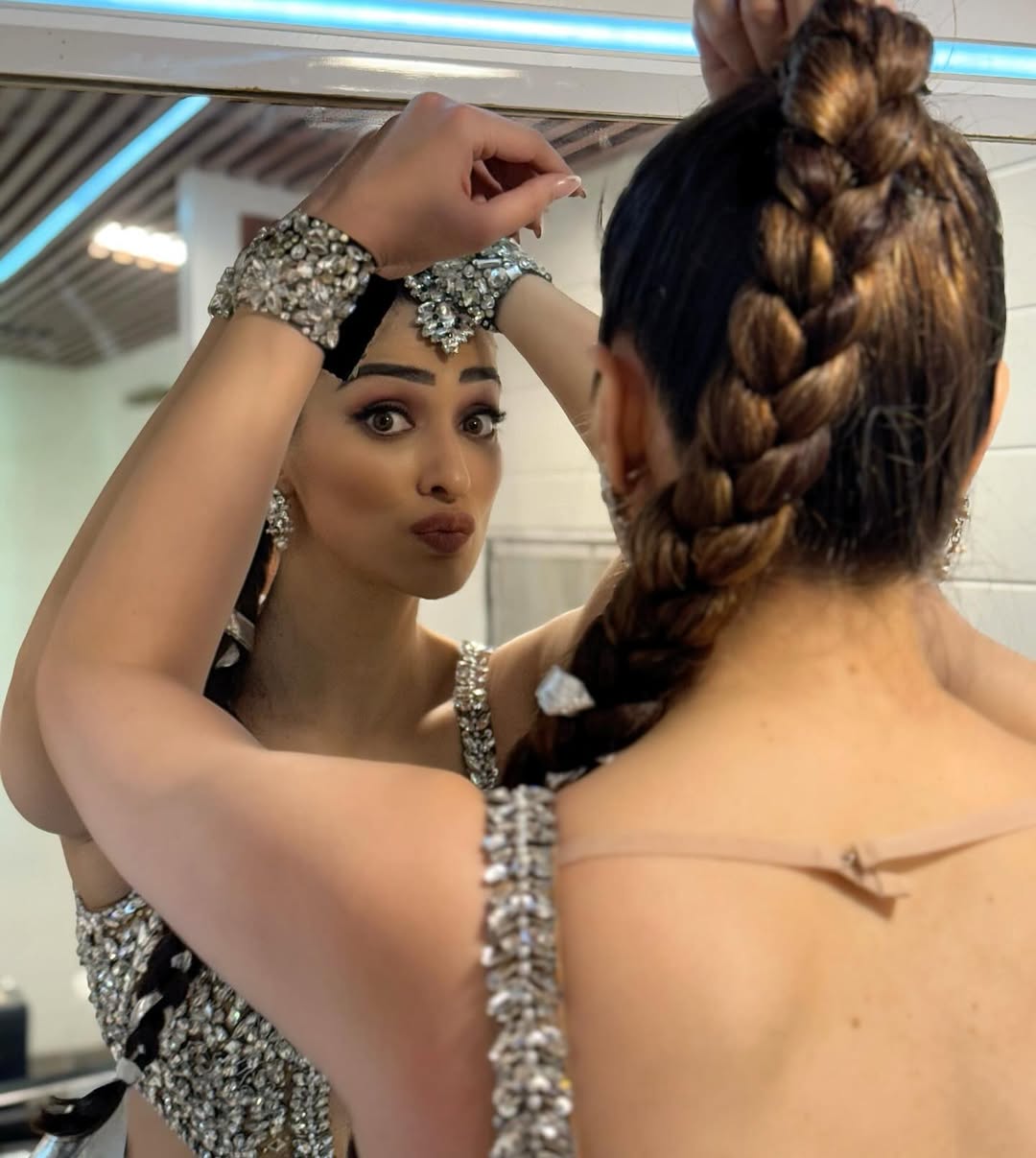 Gkwt2bwWQAAsHWg?format=jpg&name=large